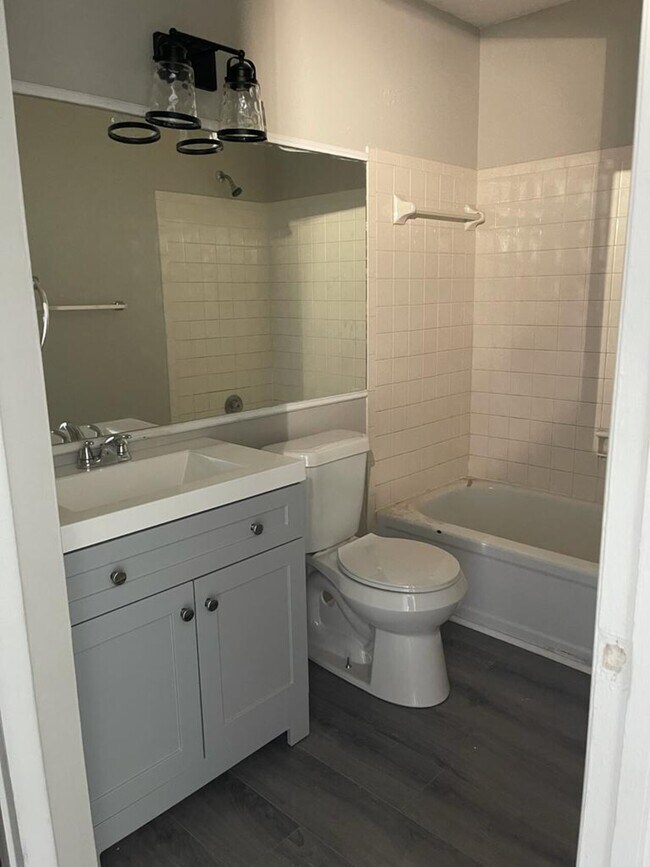 Foto del edificio - 1540 Brooke Park Dr