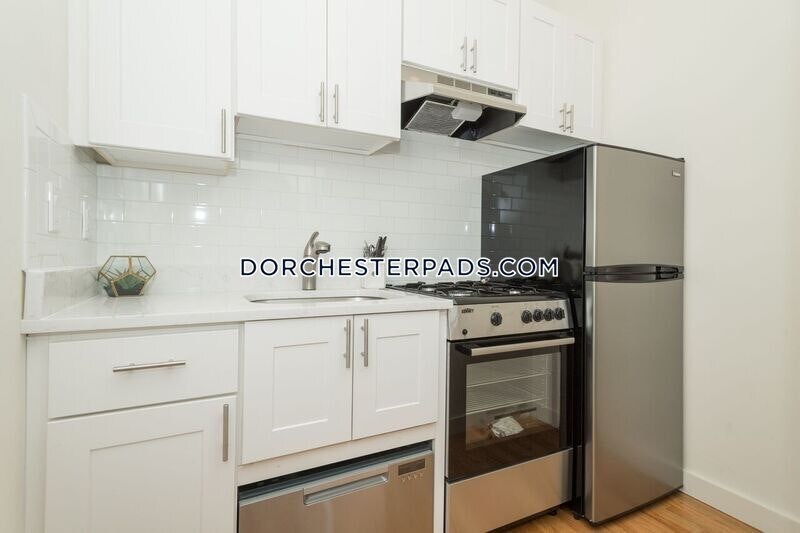Foto principal - 152 Pleasant St