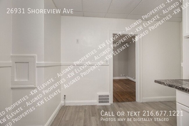 Building Photo - 26931 Shoreview Ave