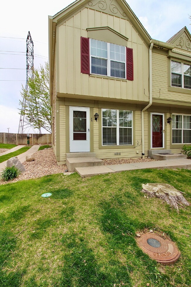 Photo - 1811 S Quebec Way Townhome