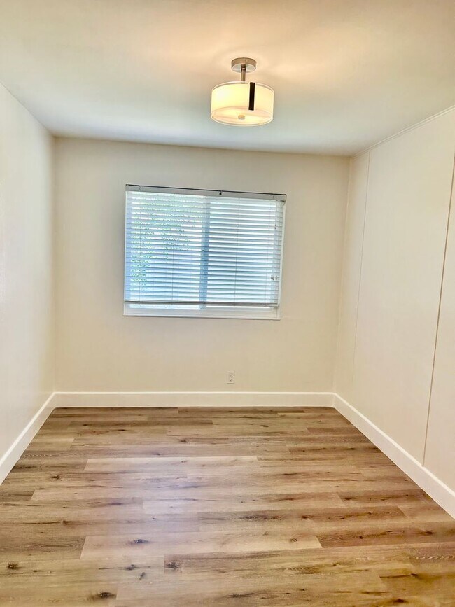 Foto del edificio - Fully remodeled town home!