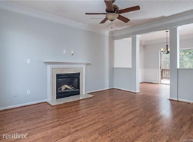 Foto del edificio - 3 br, 2.5 bath House - 14532 John Beck Dr