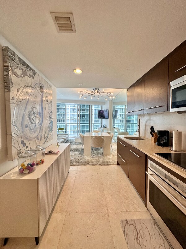 Foto del edificio - 495 Brickell Ave