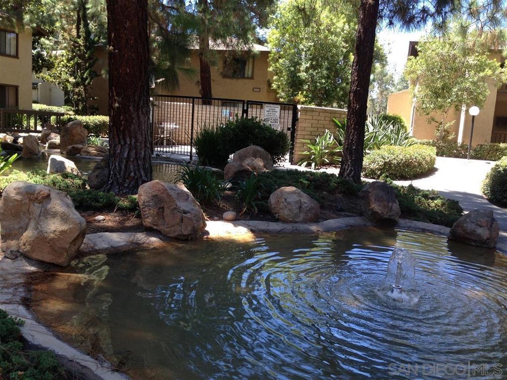 Foto principal - 10206 Black Mountain Rd