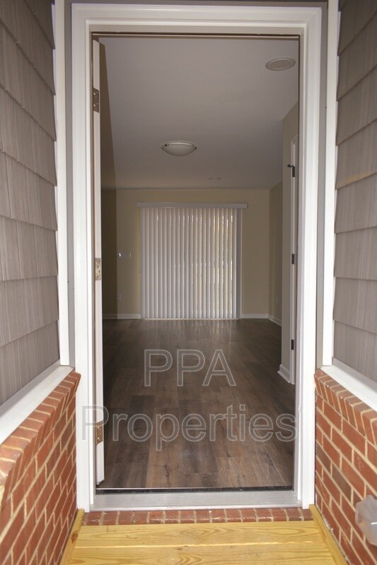 Foto del edificio - 2872 Willow Cove Dr