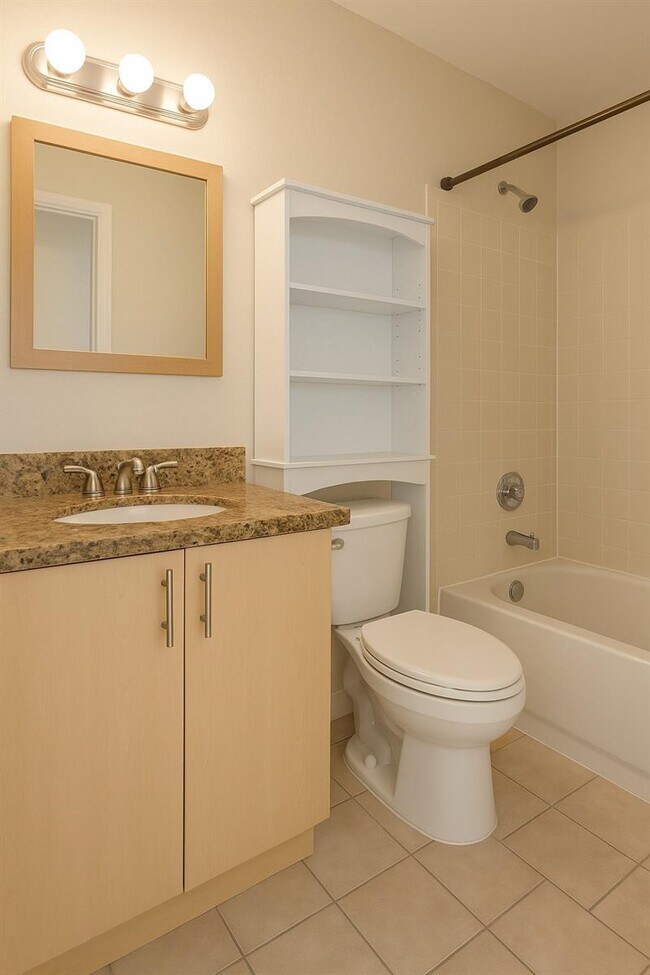 Foto del edificio - 221 Palm Cir E
