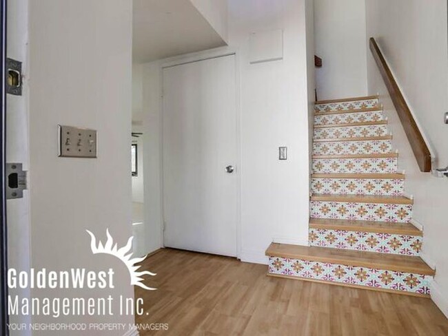 Foto del edificio - Cozy 2Bdm 1.5Ba Condo in Point Loma Heights