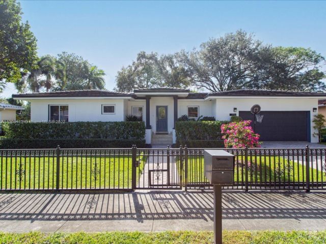 Foto principal - 5750 SW 55th St