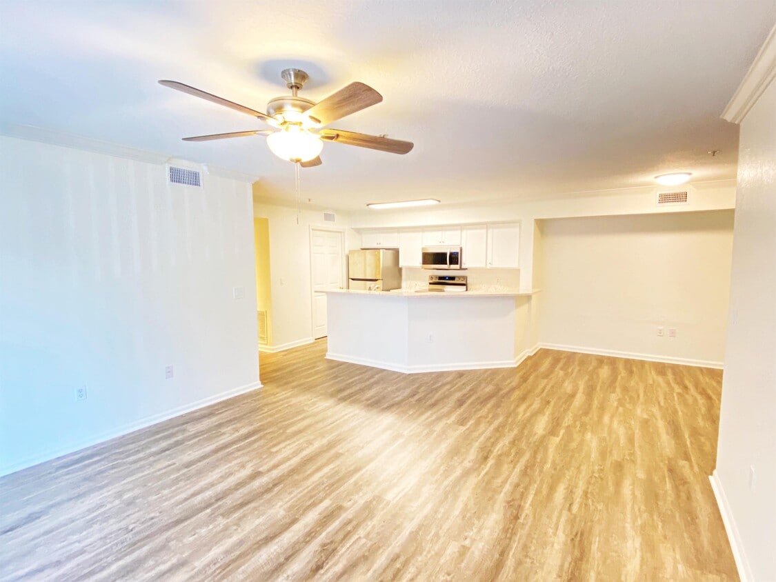 Building Photo - 420 Timberwalk Ct