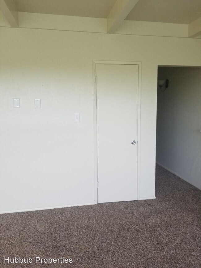 Building Photo - 1055 Gilbert St