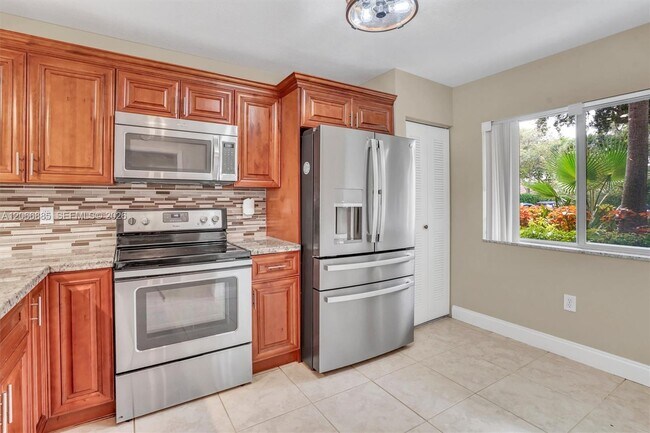 Foto del edificio - 9537 Weldon Cir