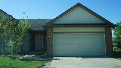 Building Photo - 1841 Wexford Cir