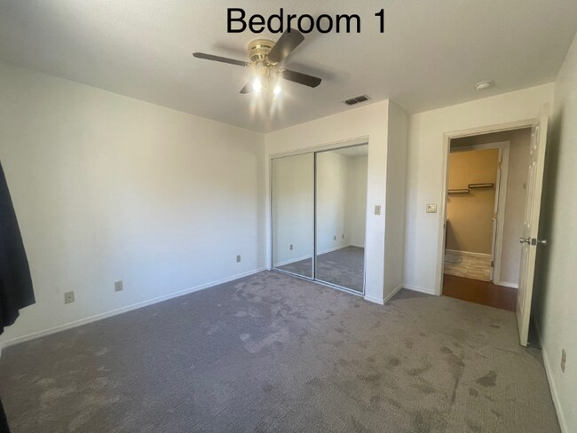 Foto del edificio - 4729 Ponderay Ln