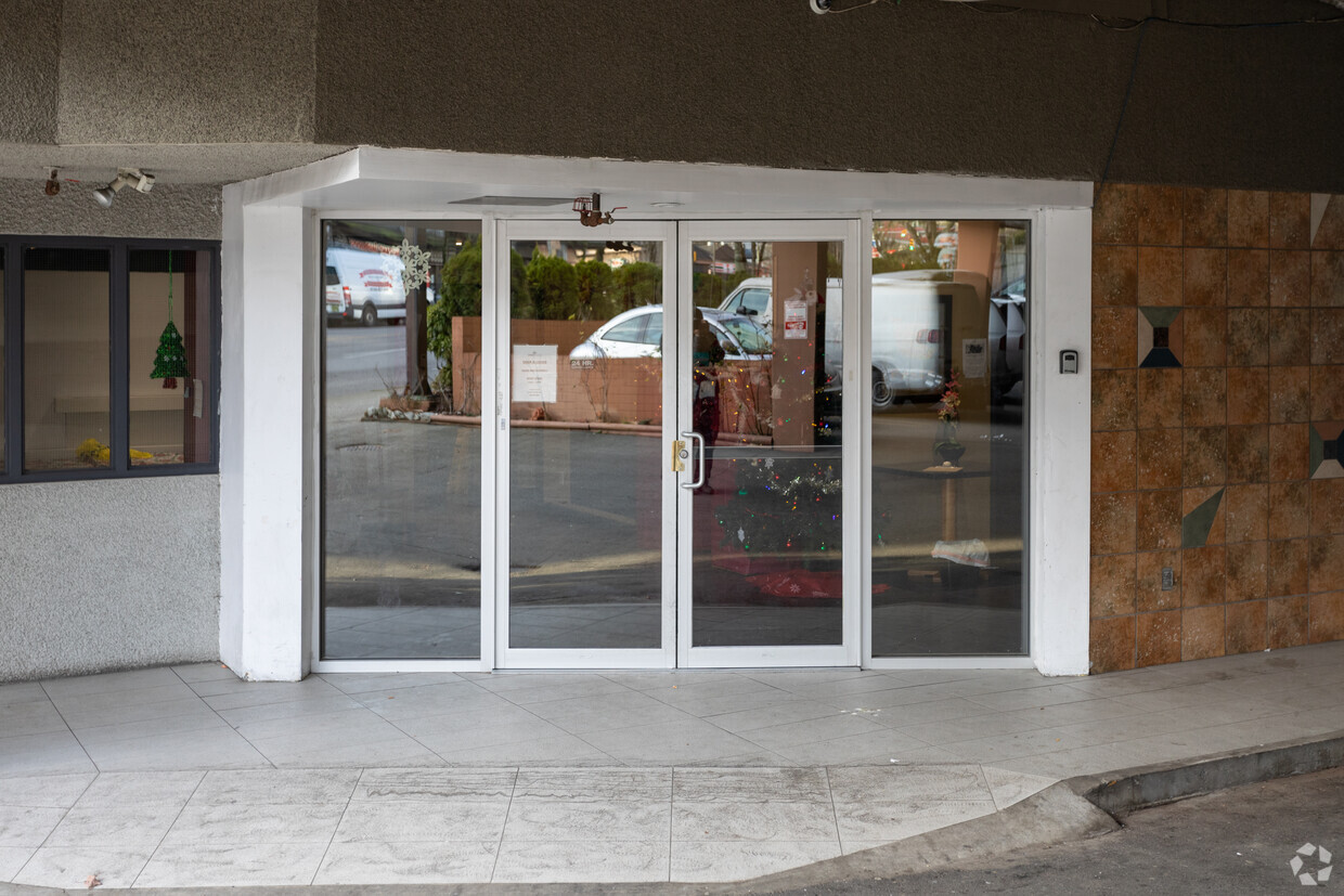 Entrance - Skeena House