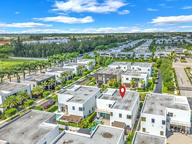 Foto del edificio - 7457 NW 101 Ave