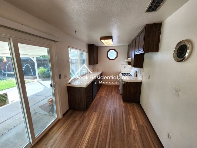 Foto del edificio - Wonderful Rosemont Area 3bd/2ba House with...