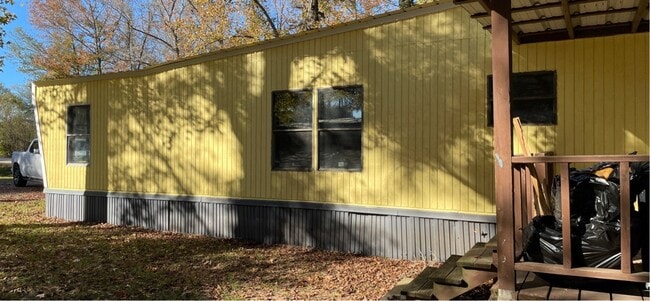 Building Photo - 601 Dillard Dr