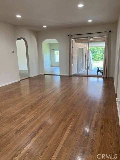 Building Photo - 1111 E Idahome St