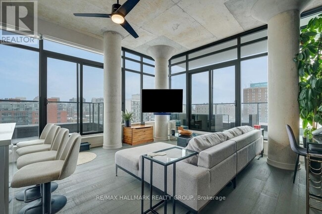 Building Photo - 203 Catherine St