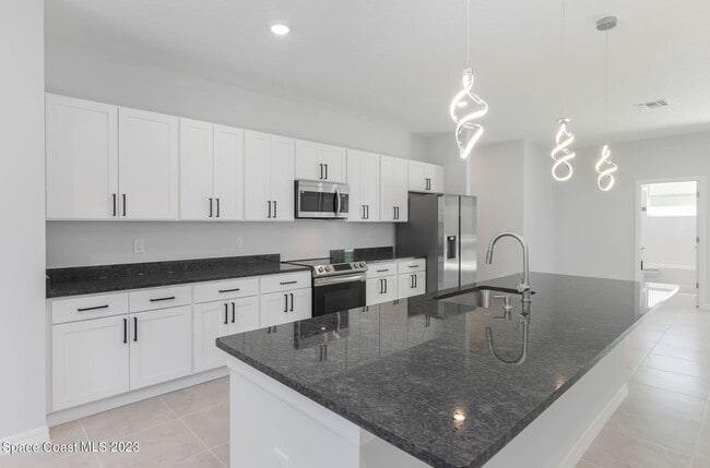 Building Photo - 1808 Pirate Ave SE