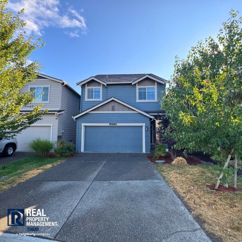 Primary Photo - Beautiful 4 Bedroom In Lipoma Firs!