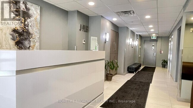 Photo du bâtiment - 321-321 Spruce St