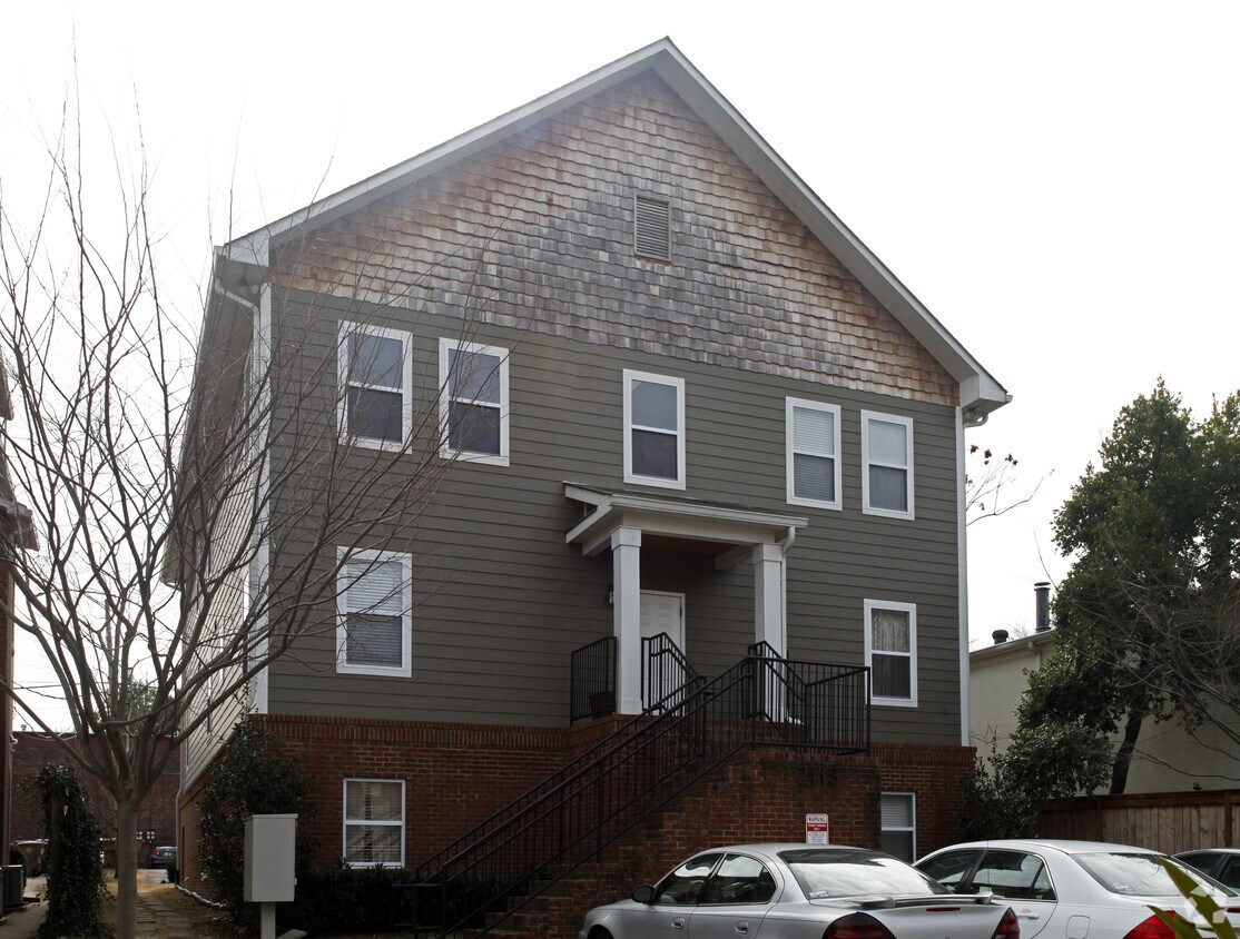 Building Photo - Parker House