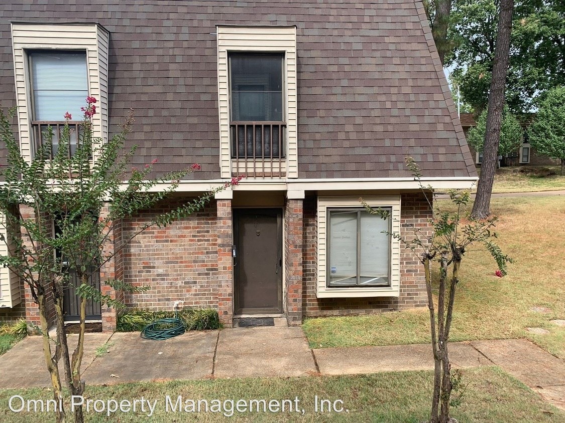 Primary Photo - 6561 Poplar Woods Cir S