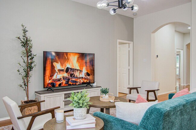 Foto del edificio - 7211 Crescent Mills Dr
