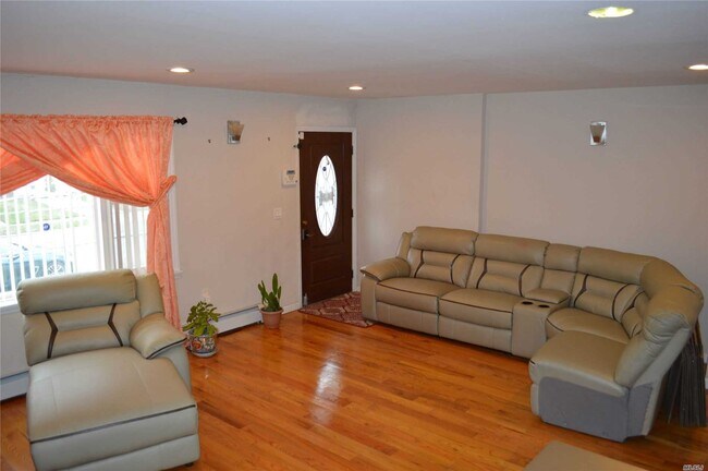 Foto del edificio - 238-56-238148 148th Dr