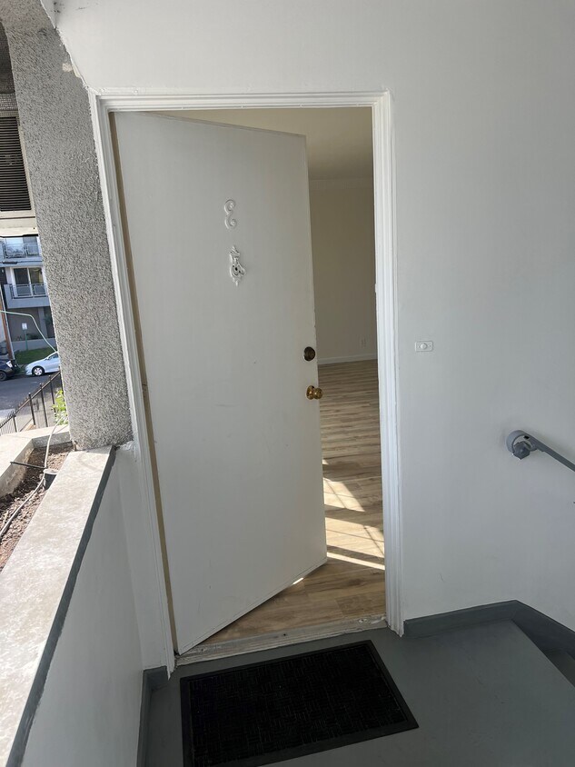 front entry - 12233 Vanowen St