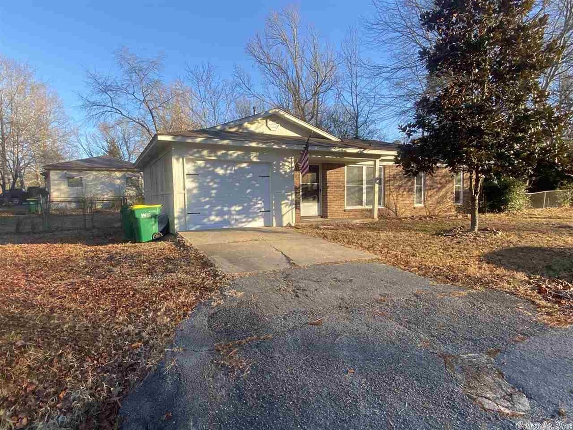 22 Aloha Cir, North Little Rock, AR 72120 - House for Rent in North Little  Rock, AR 