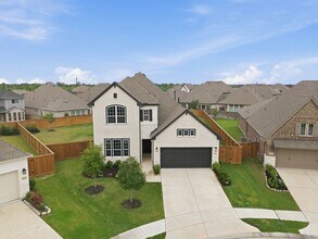 Building Photo - 13803 Cerezo Creek Pointe Dr