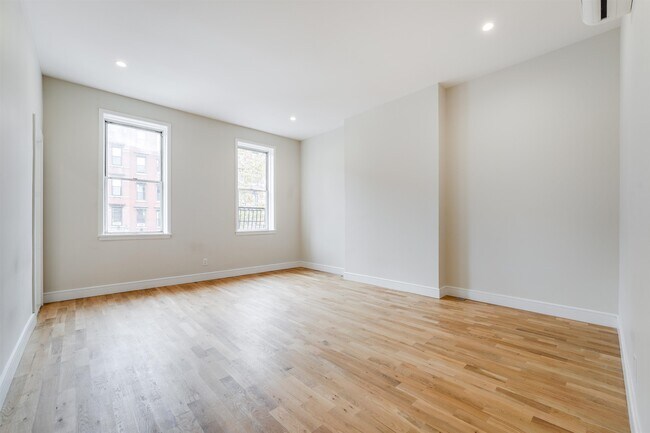 Foto del edificio - 1112 Washington St