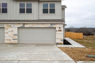 Building Photo - 1201 Garland Rd