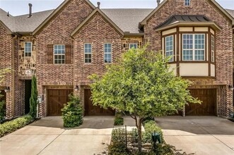 Building Photo - 576 Hampshire Dr