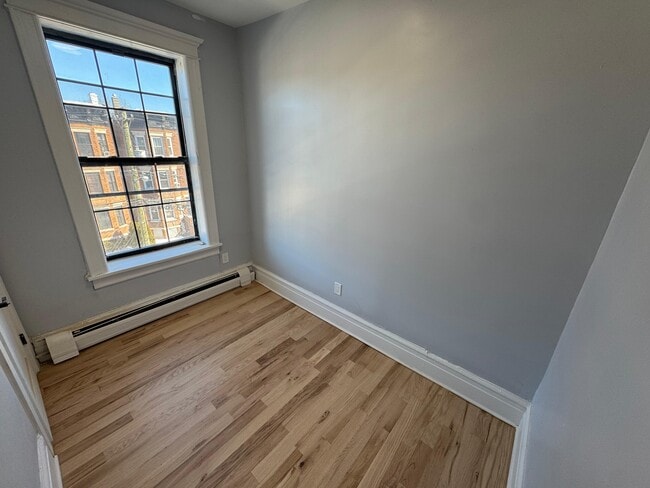 Building Photo - 89 Bostwick Ave