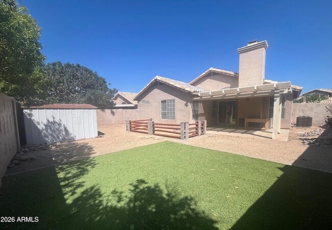 Foto del edificio - 7427 W Crest Ln