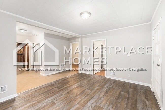 Foto del edificio - 14003 Hendricks Ave