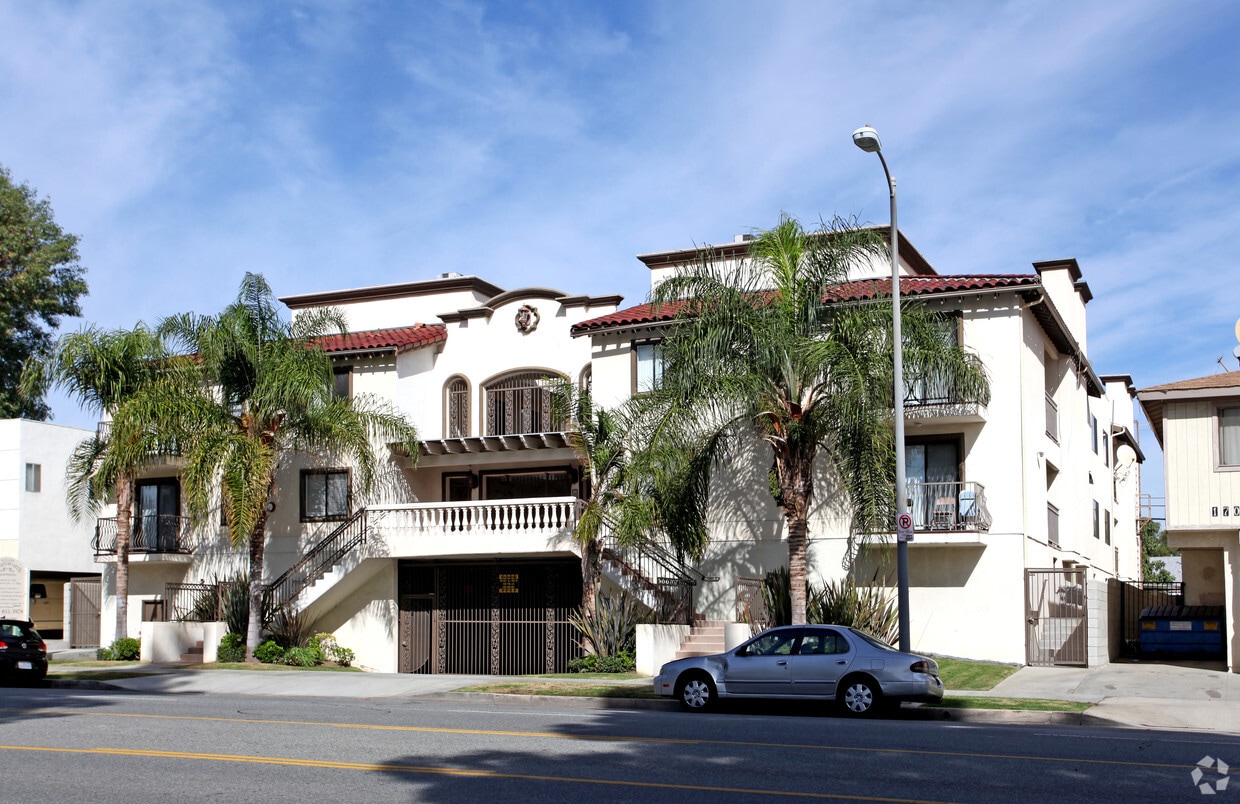 Chatsworth Apartments Apartments in Granada Hills, CA
