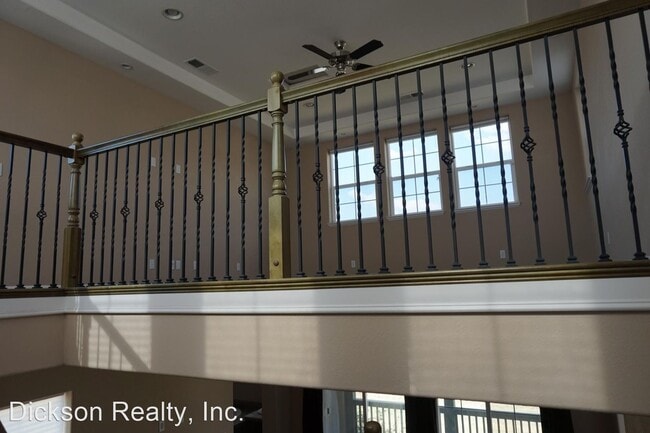 Building Photo - 4 br, 4 bath House - 10830 Serratina Drive