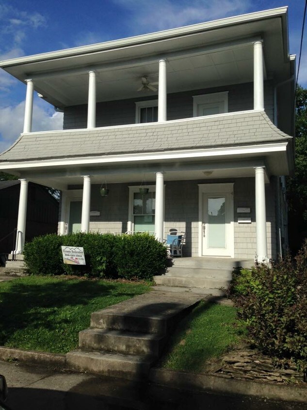 407 Shelby St, Frankfort, KY 40601 Apartments in Frankfort, KY