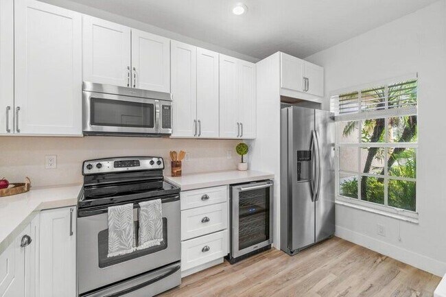 Foto del edificio - 6427 Park Lake Cir