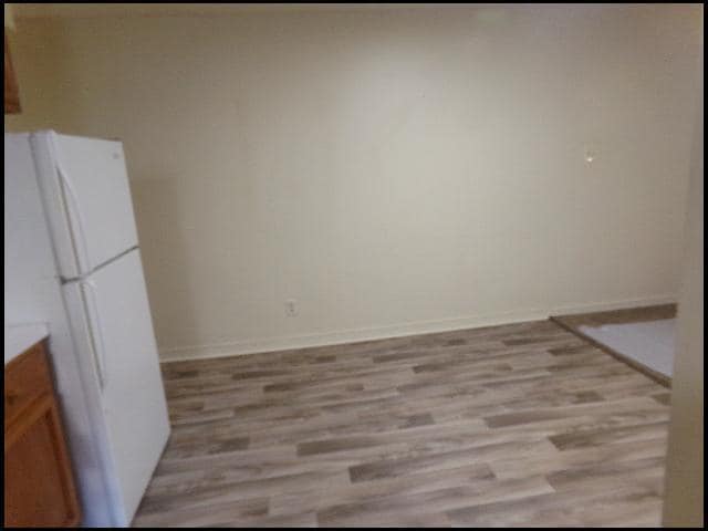 Building Photo - 610 S Maple St