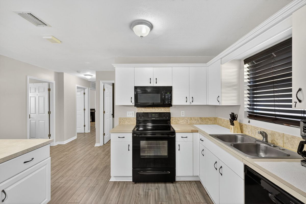 3001 Skyline Blvd, Cape Coral, FL 33914 | Apartments.com