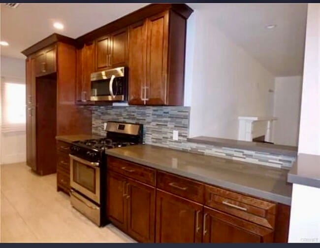 Foto del edificio - 7723 Wish Ave