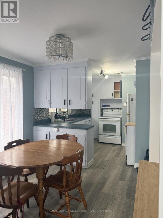 Building Photo - 103 Cleta Dr