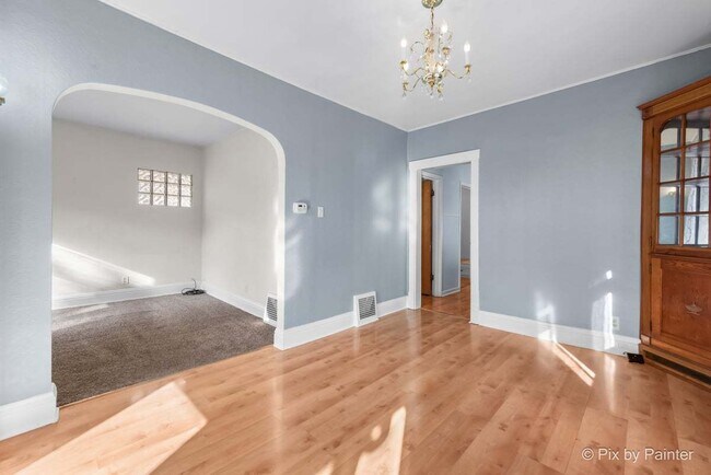 Building Photo - 2225 N 76th Ct