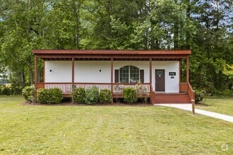 Building Photo - 2116 Las Flores Ln