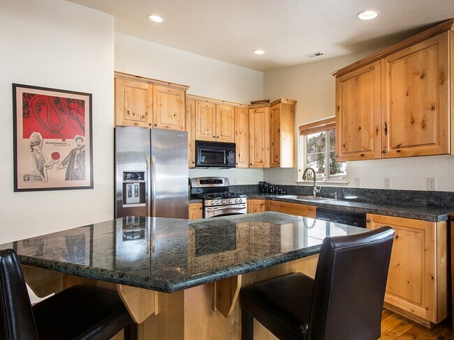 Foto del edificio - 5133 Cove Canyon Dr